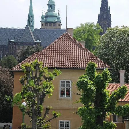Karlova Apartment